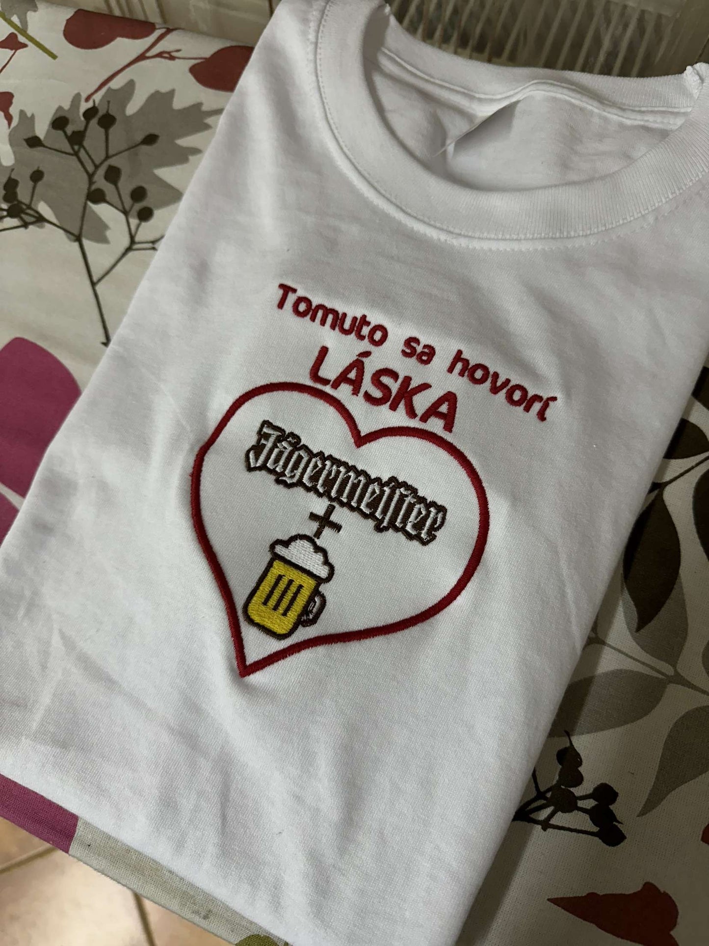 Tomuto sa hovorí Láska Jäger + pivo T-shirt